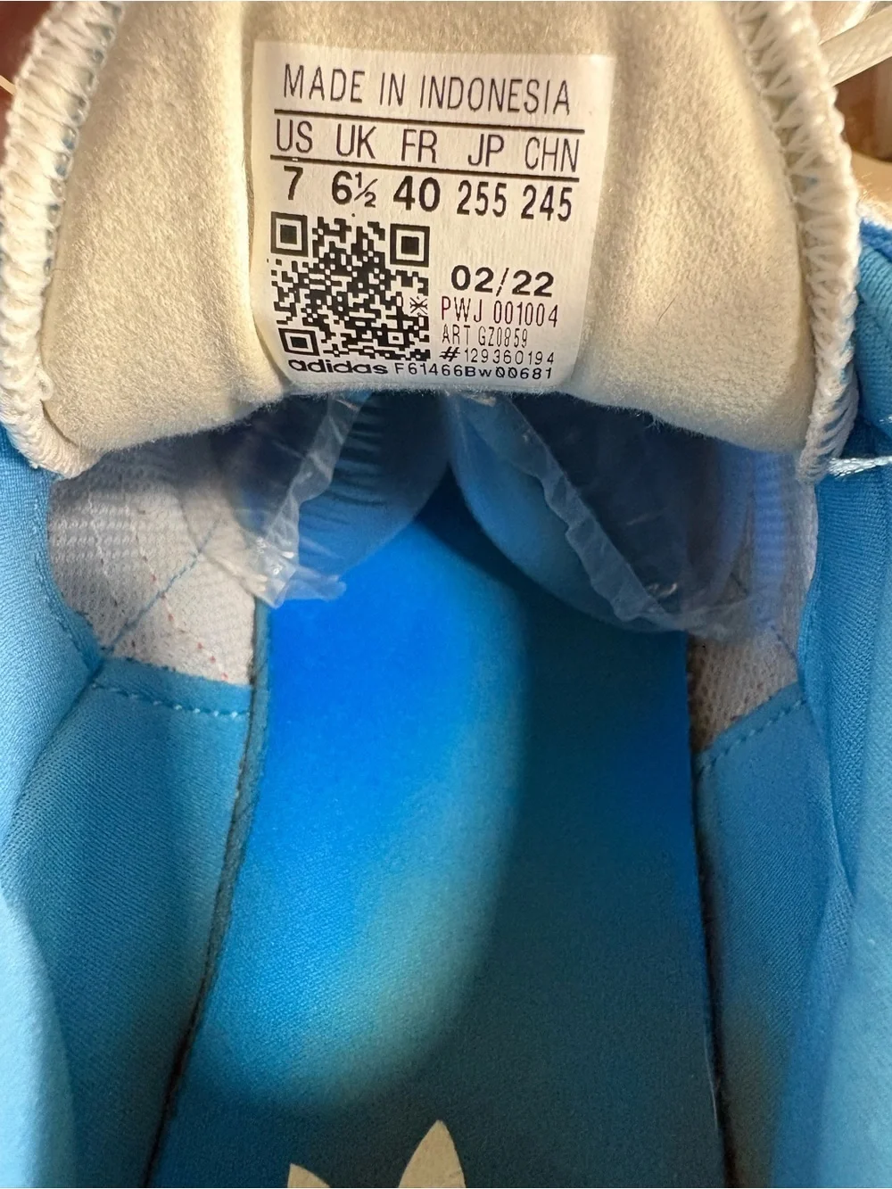 adidas Retropy F2 J (or Big Kid) Unisex  Size 7